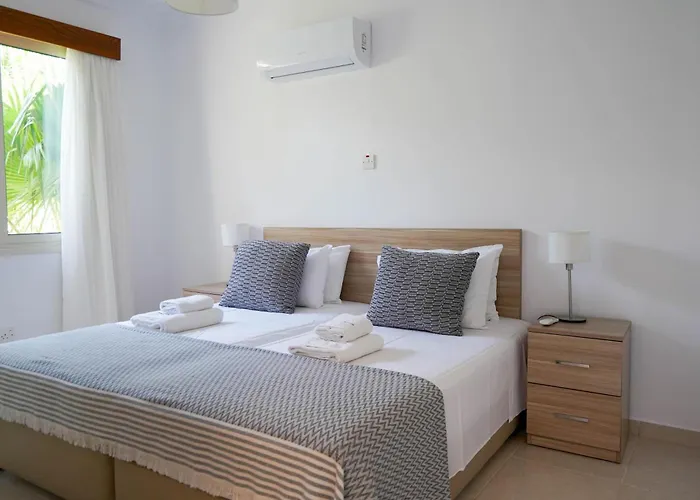 Aparthotel Basilica Paphos