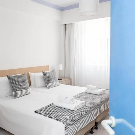 바실리카 홀리데이 파포스