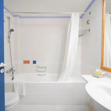 Basilica Aparthotel 3*