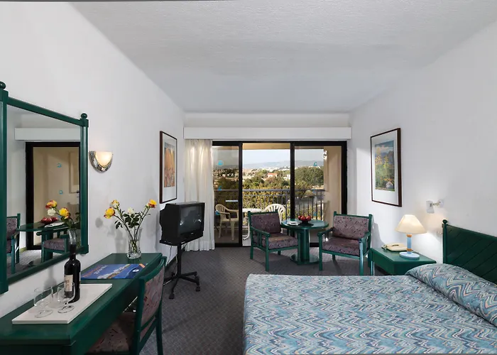 Basilica Apartahotel 3*