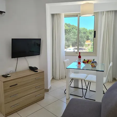 Aparthotel Basilica Paphos