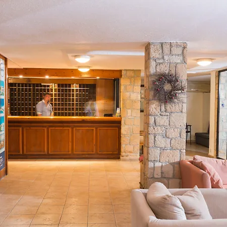 Ξενοδοχείο με διαμερίσματα Basilica